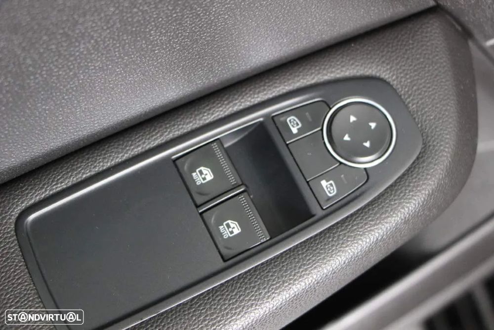 Renault Clio 1.0 TCe Limited Bi-Fuel - 22