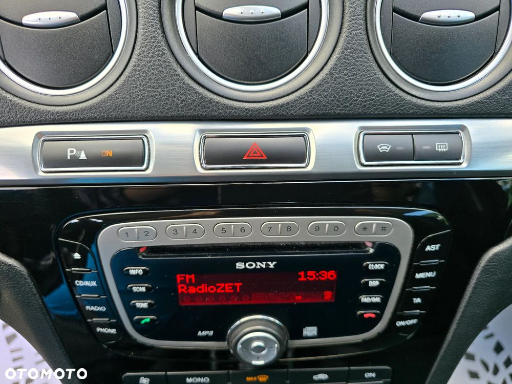 Ford S-Max 2.0 TDCi DPF Titanium - 36