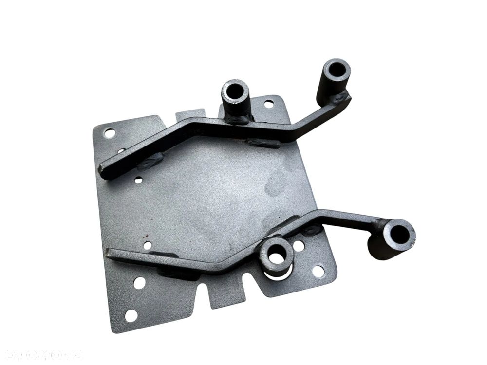Podstawka mocowanie pod kufer   Honda PCX 125 18-20R - 3