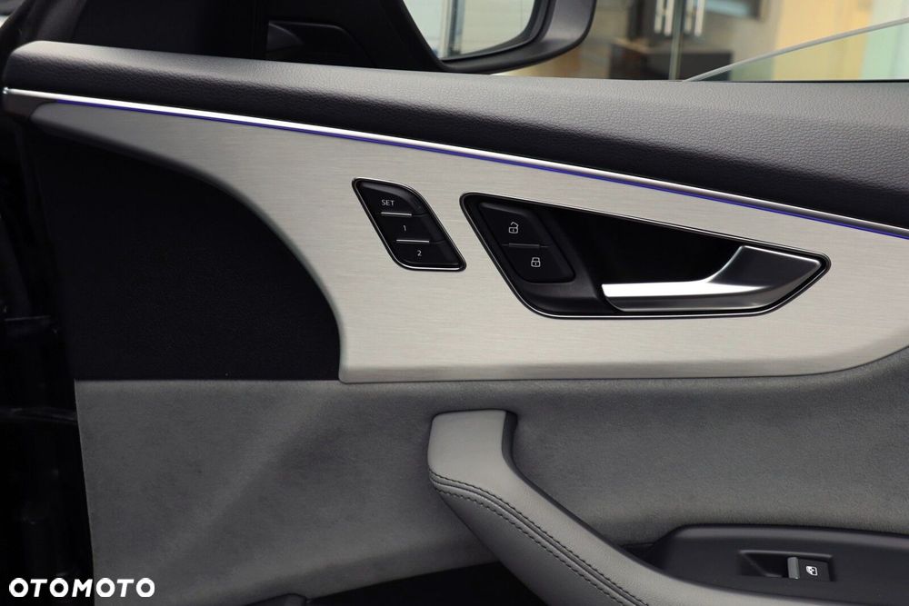 Audi Q8 55 TFSI mHEV Quattro Tiptronic - 17