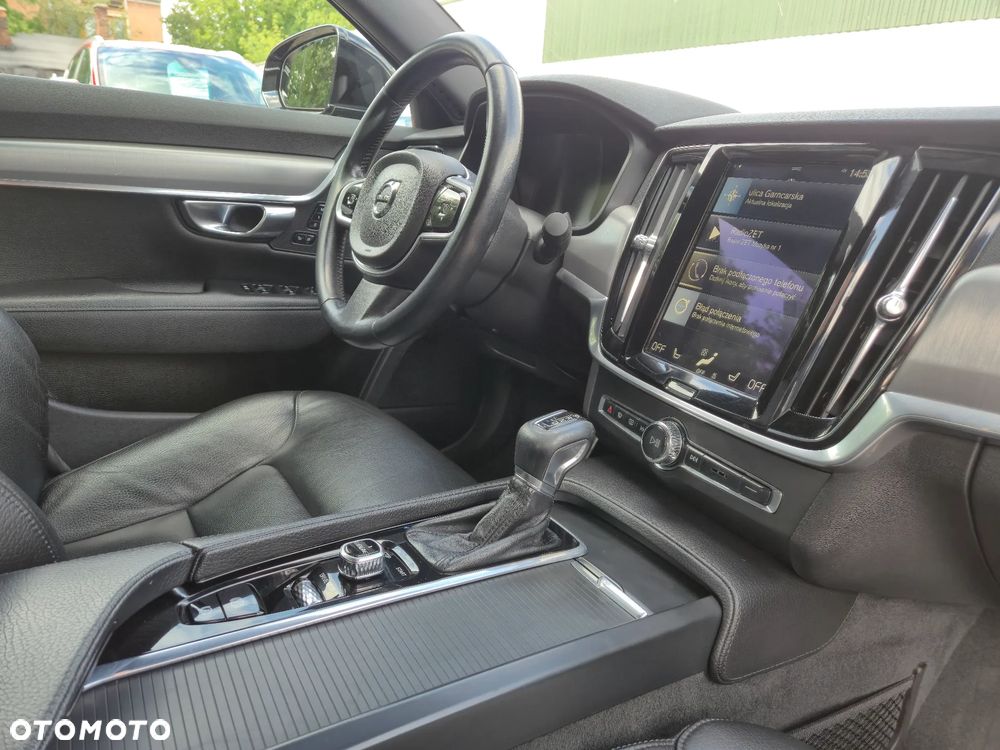 Volvo S90 D4 SCR Momentum - 20