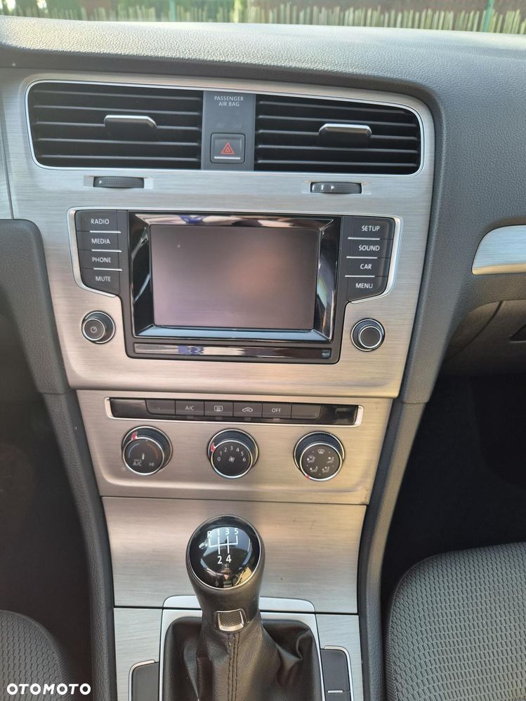 Volkswagen Golf 1.6 TDI Comfortline - 8