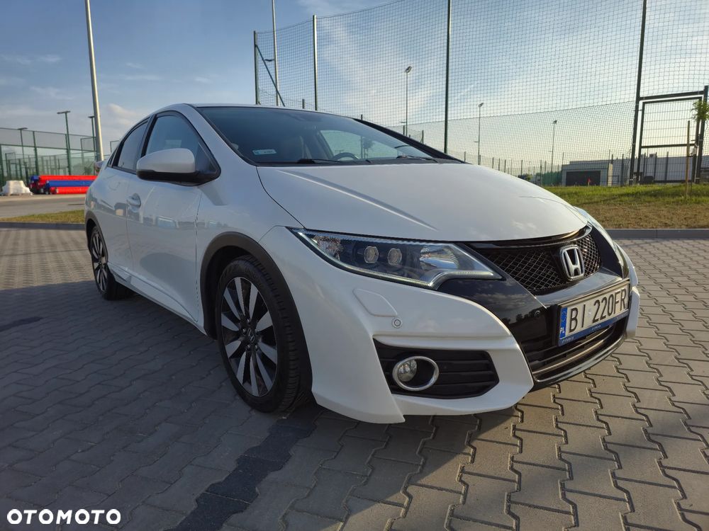 Honda Civic 1.8 Lifestyle (Honda Connect+) - 1