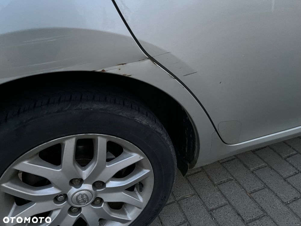 Toyota Auris 1.33 VVT-i Terra - 8