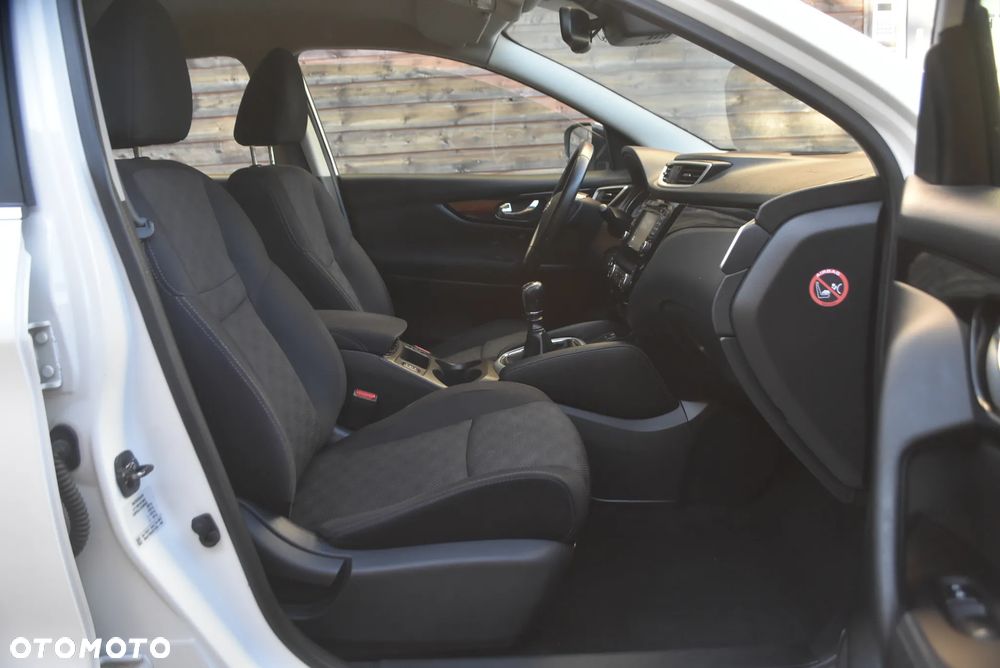 Nissan Qashqai 1.6 DCi Tekna+ - 8