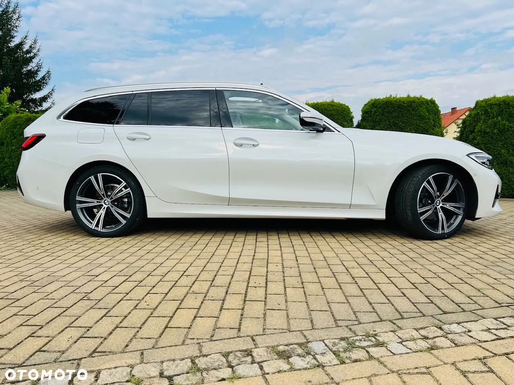 BMW Seria 3 320d xDrive Luxury Line sport - 6