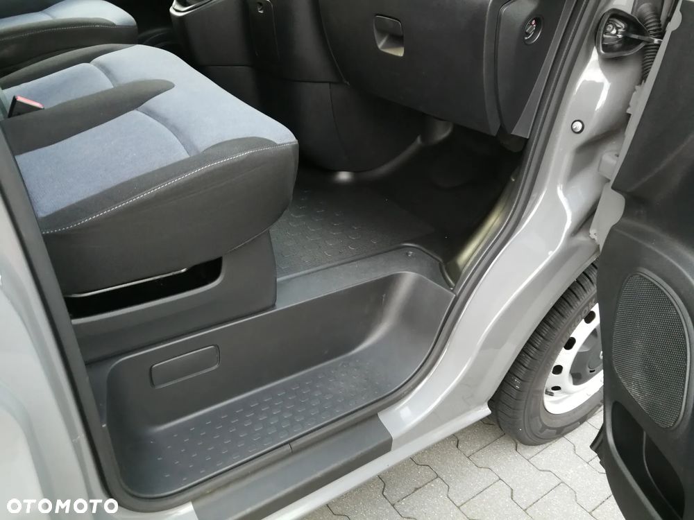 Opel Vivaro L2H1 2,9t Edition Elegance - 11