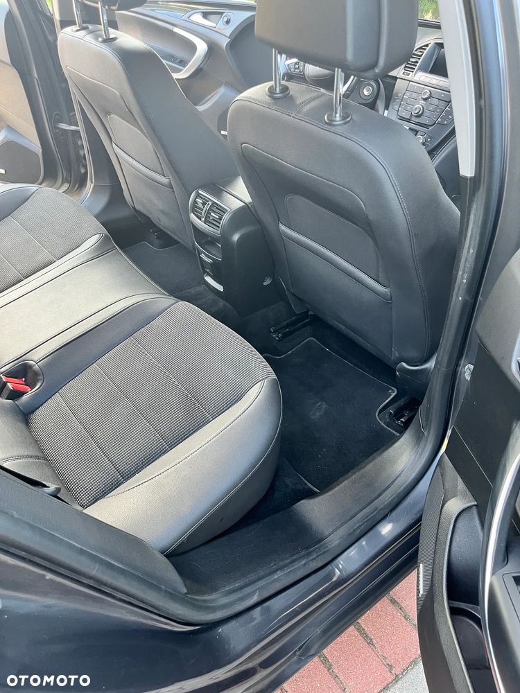 Opel Insignia 2.0 CDTI Cosmo - 12