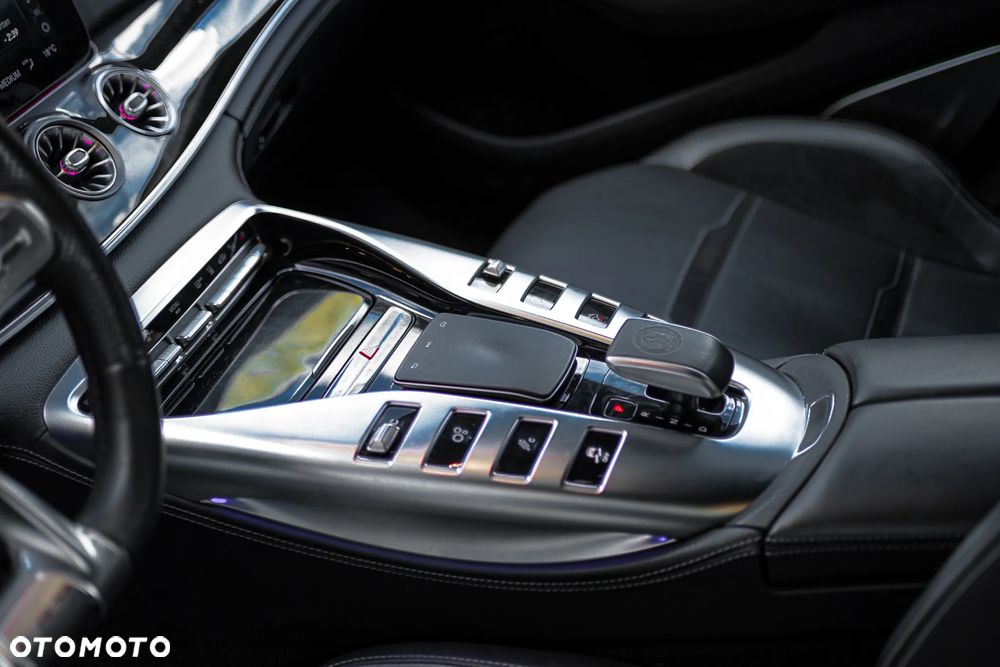 Mercedes-Benz AMG GT - 20