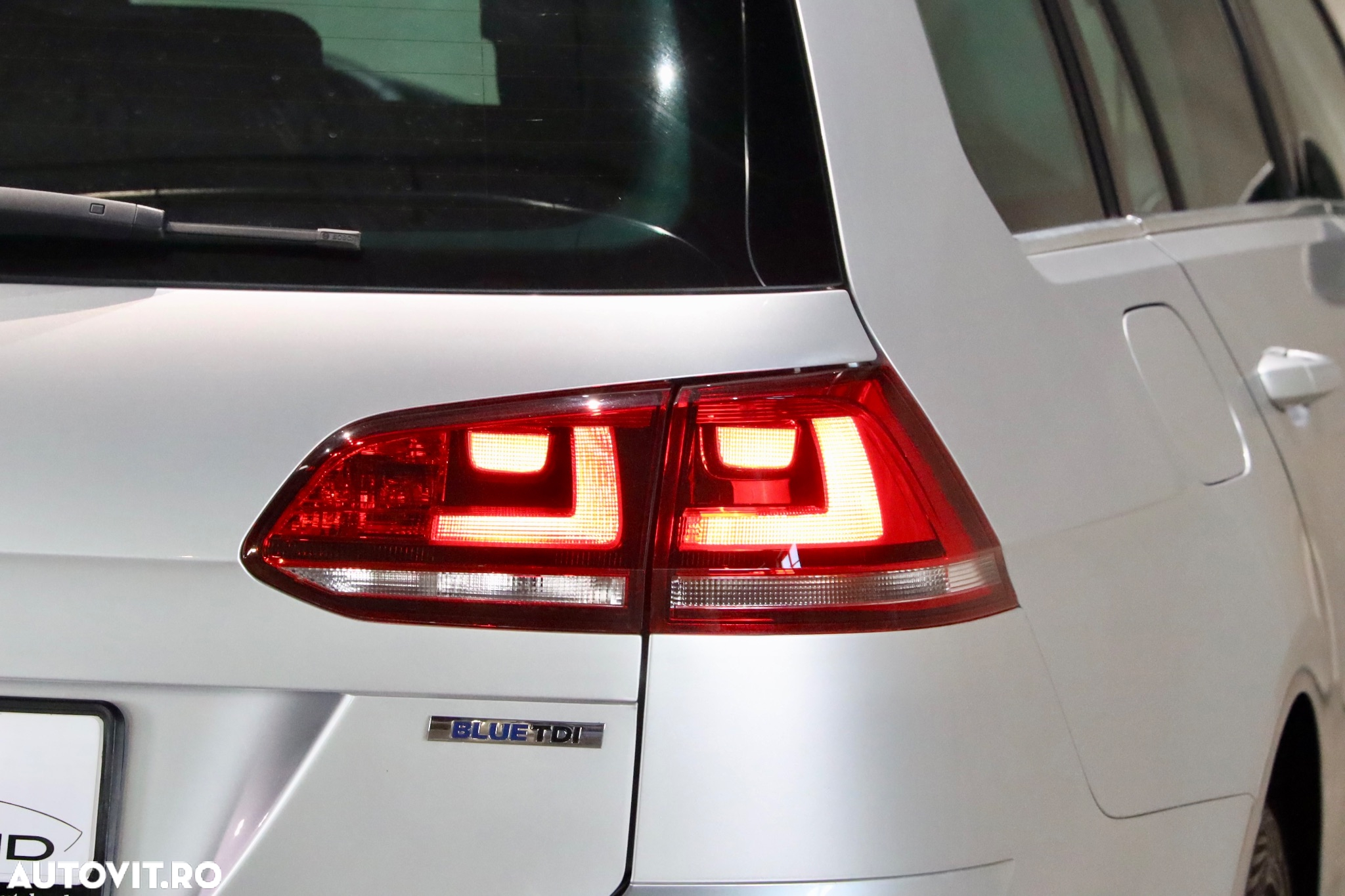 Volkswagen Golf 1.6 BlueTDI DSG Comfortline - 33