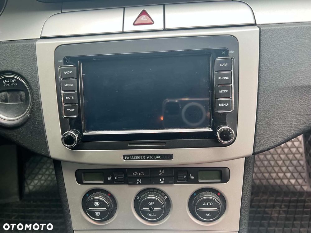 Volkswagen Passat 2.0 TDI Comfortline DSG - 17