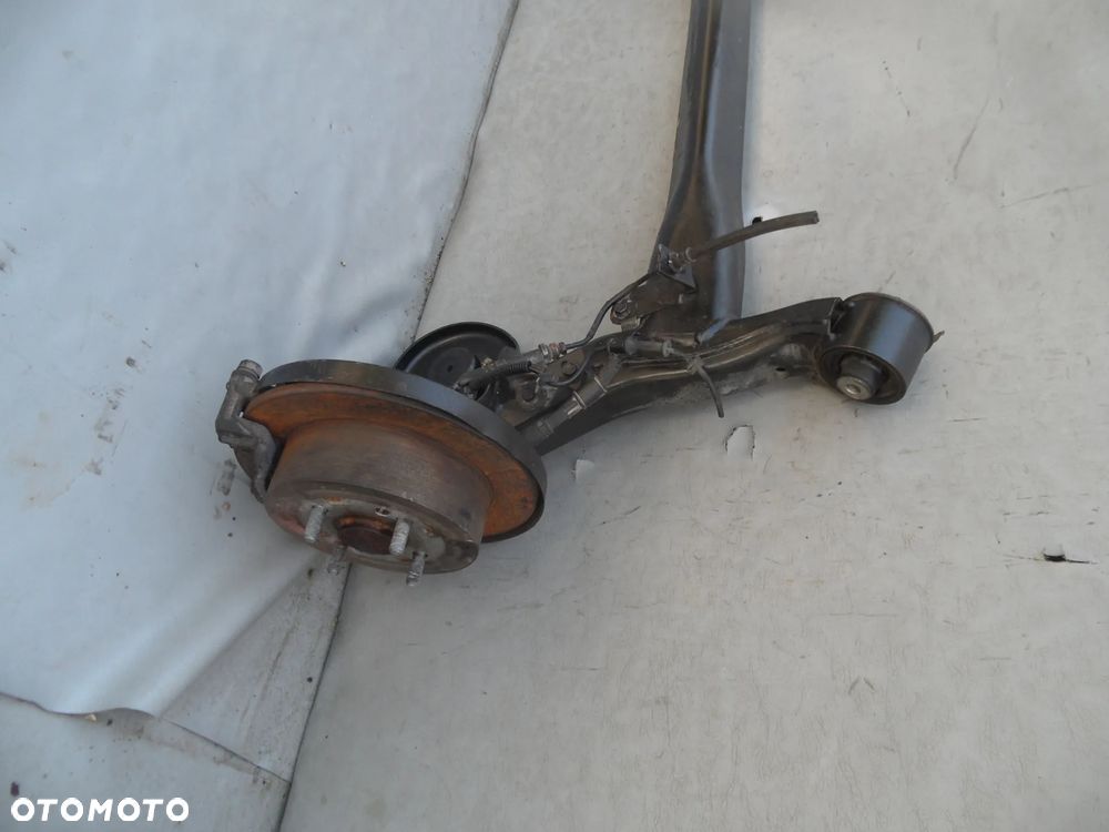 OŚ TYLNA BELKA TYŁ HYUNDAI i20 I - 2