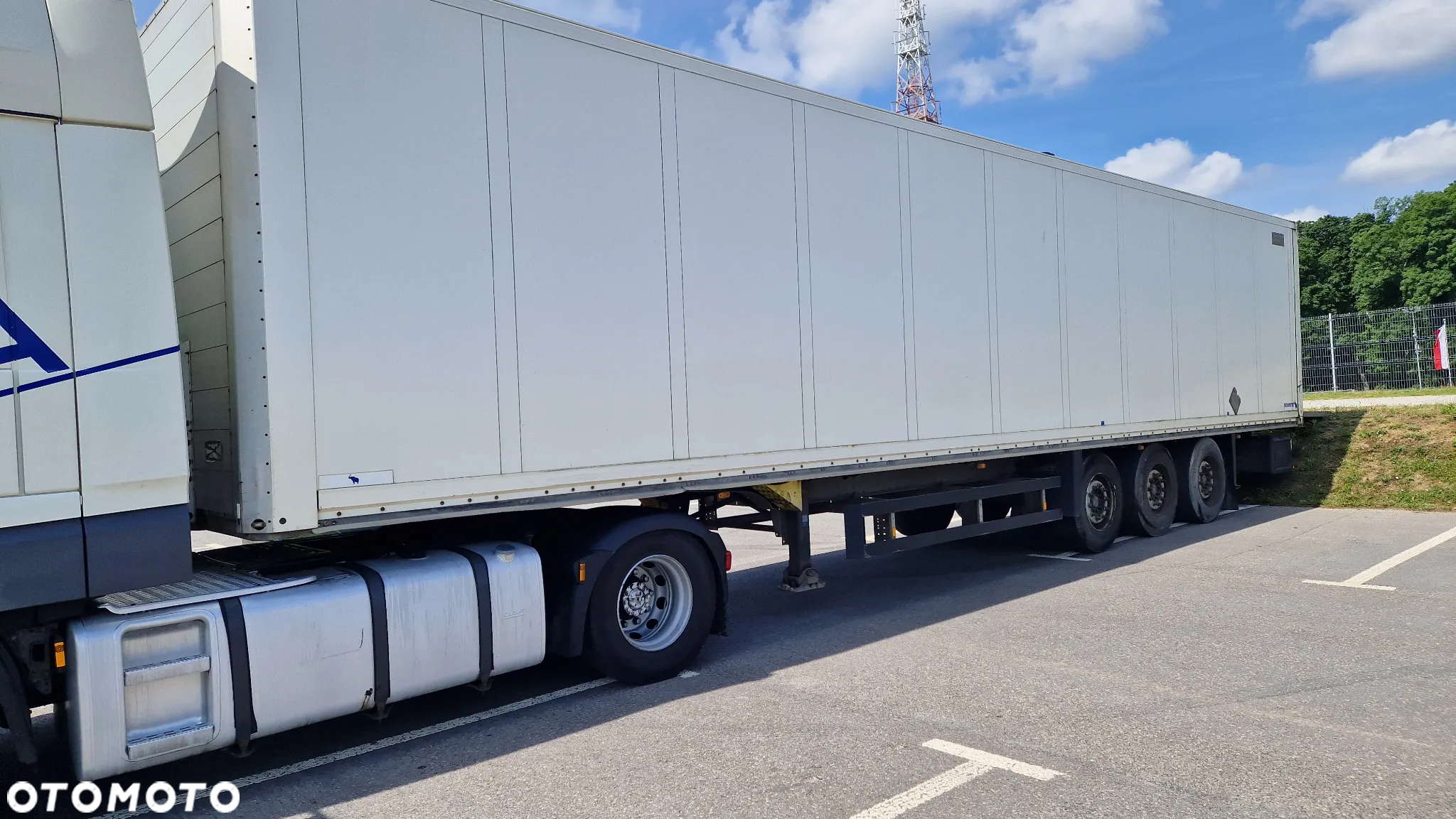 Schmitz Cargobull Kontener izoterma z Roletą z Niemiec - 9