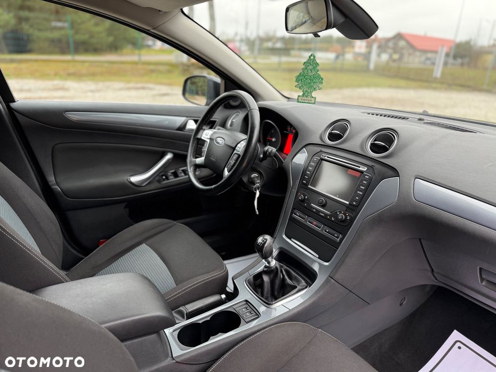 Ford Mondeo 2.0 TDCi Black Magic - 19