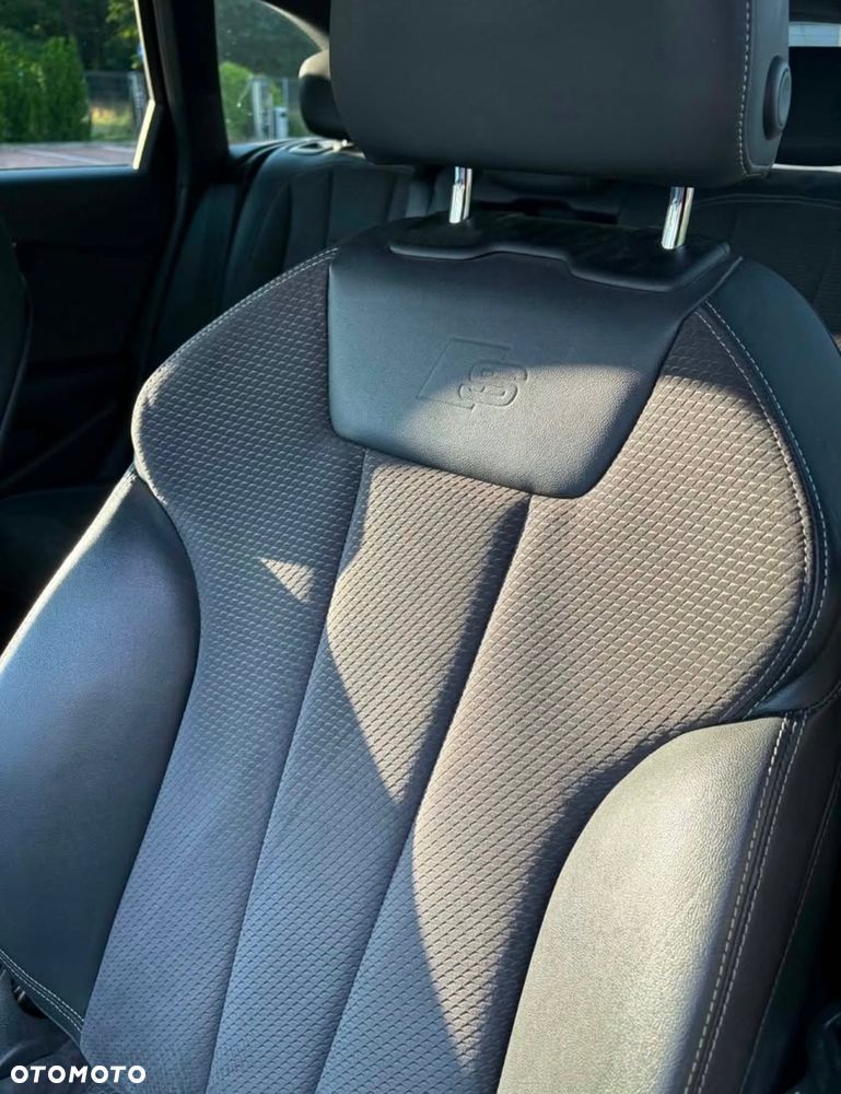 Audi A4 Avant - 13