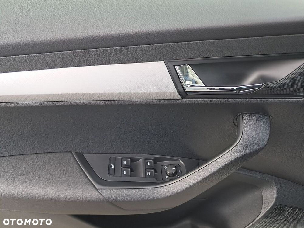 Skoda Karoq 1.5 TSI ACT Selection DSG - 11