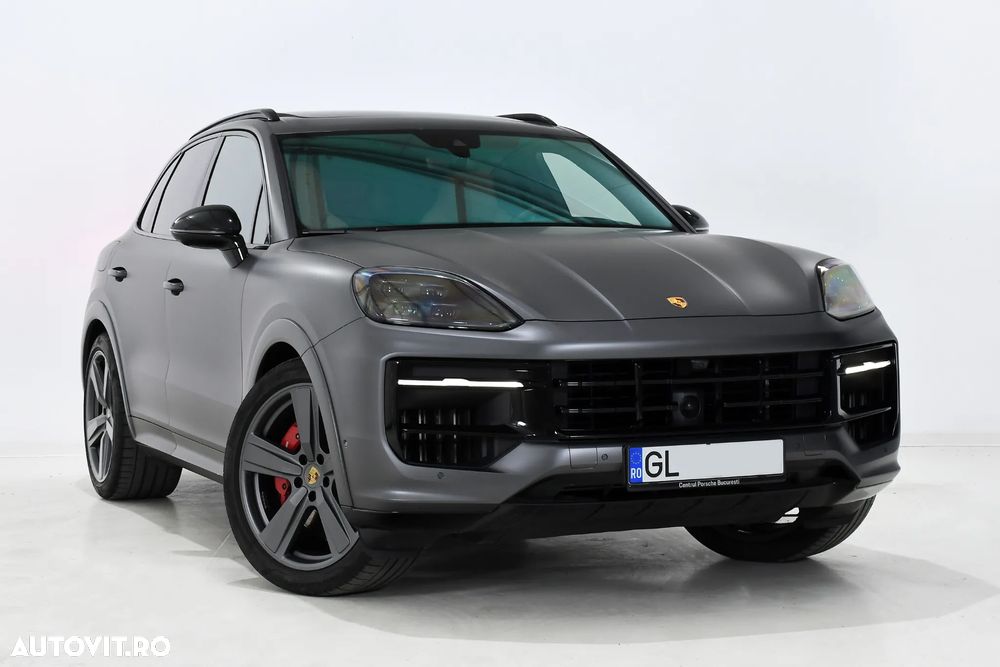 Porsche Cayenne S - 1