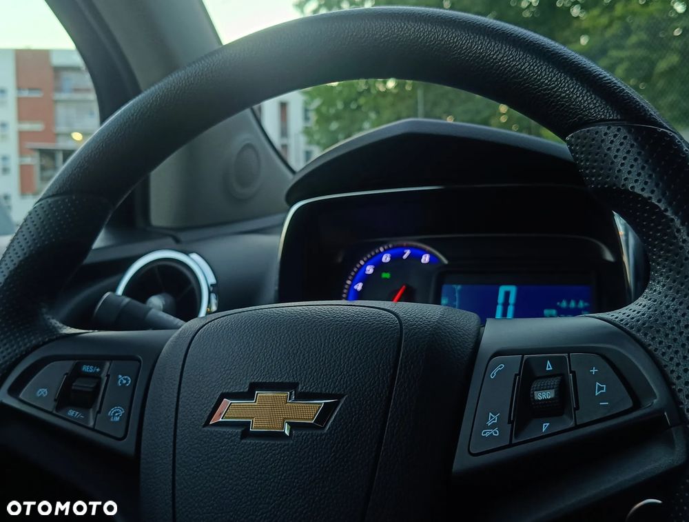 Chevrolet Trax 1.6 LS - 27