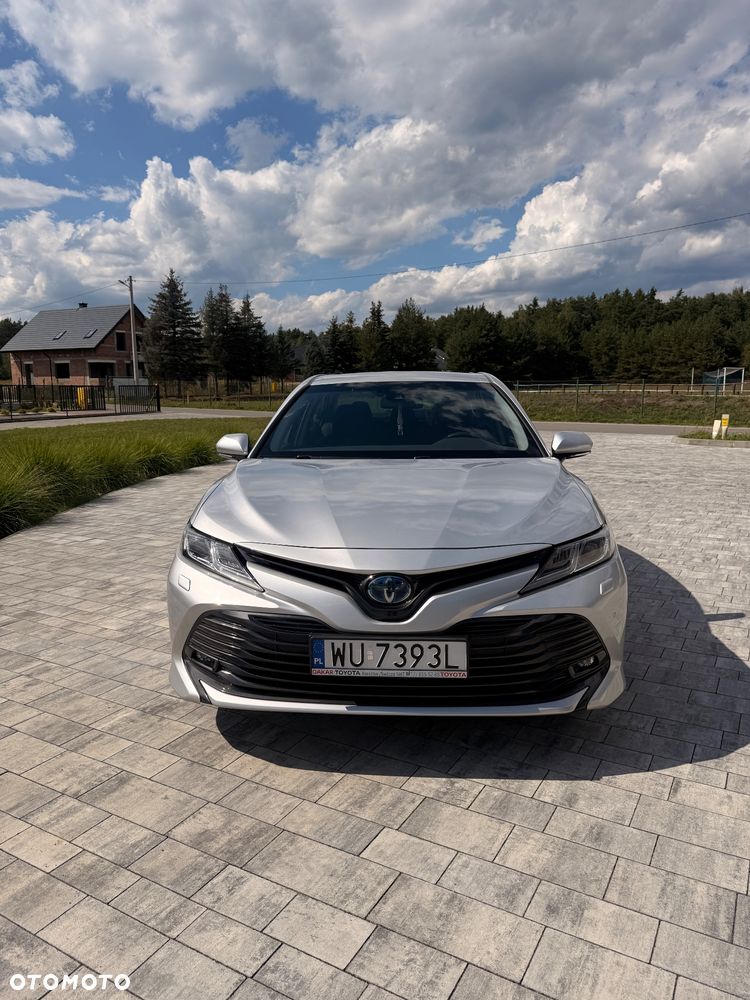 Toyota Camry 2.5 Hybrid Comfort CVT - 2