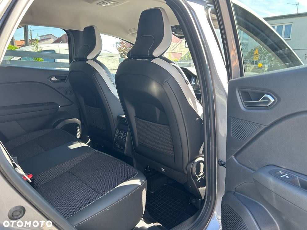 Renault Captur - 16