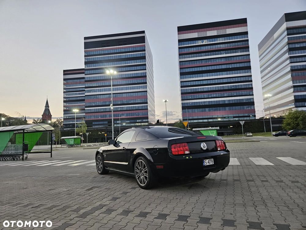 Ford Mustang 4.0 V6 Premium - 4