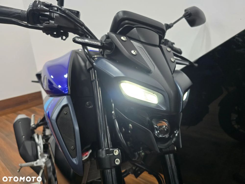 Yamaha MT - 21
