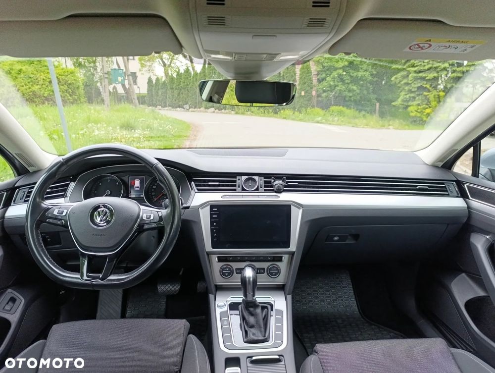 Volkswagen Passat 2.0 TDI SCR Comfortline DSG - 8