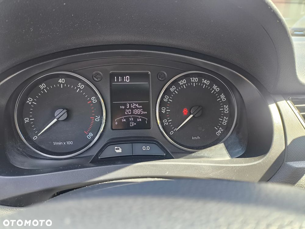 Skoda RAPID 1.2 TSI Active - 15