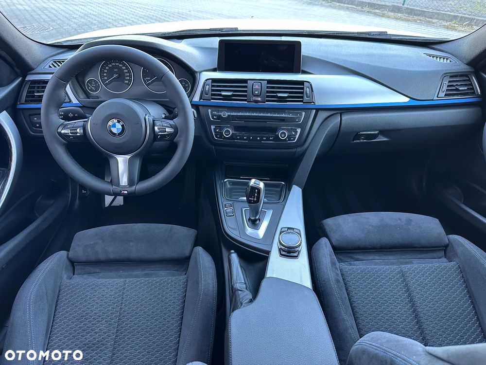 BMW Seria 3 320d Sport Line - 14