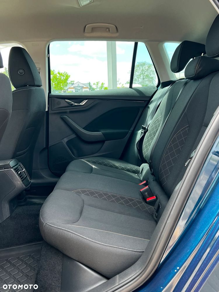 Skoda Kamiq 1.0 TSI Style DSG - 10