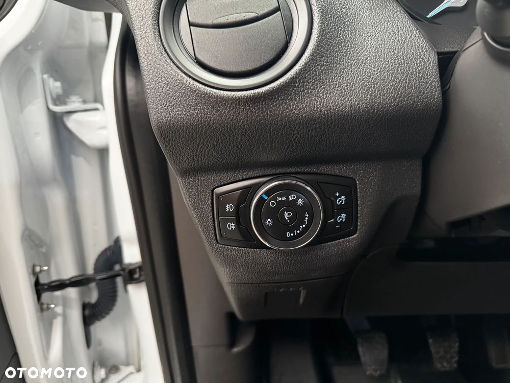 Ford Courier L1 Niski Przebieg! - 33