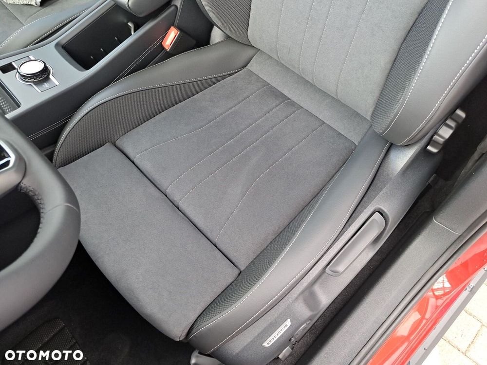 Volkswagen T-Roc 1.5 eTSI Life DSG - 13