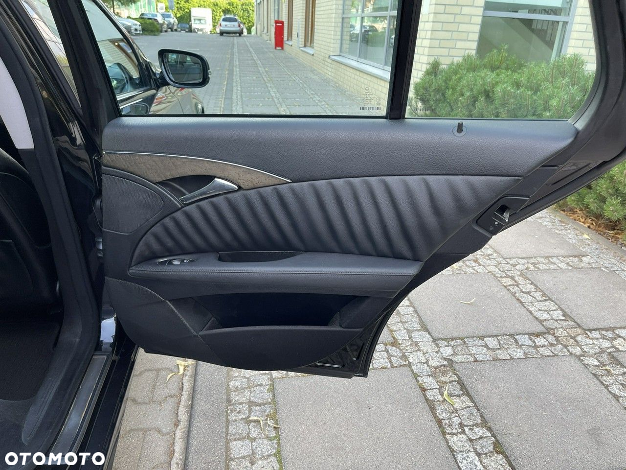 Mercedes-Benz Klasa E - 25