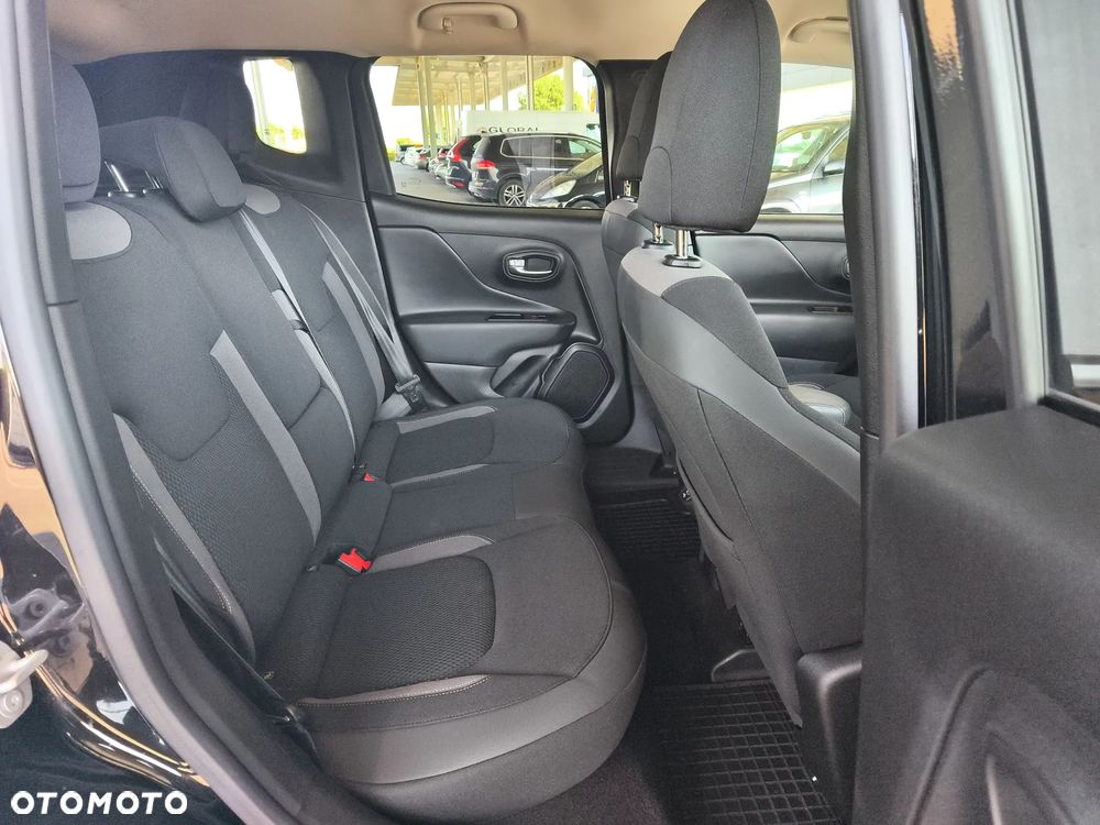 Jeep Renegade 1.5 T4 mHEV Limited FWD S&S DCT - 12