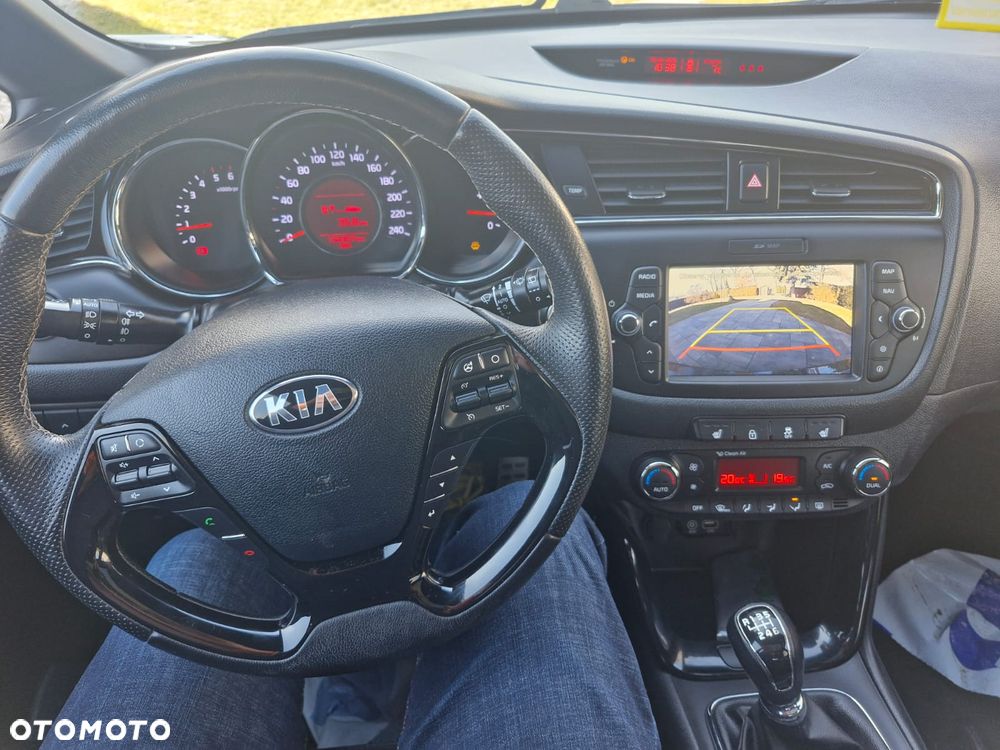 Kia Ceed 1.6 CRDi GT Line - 4