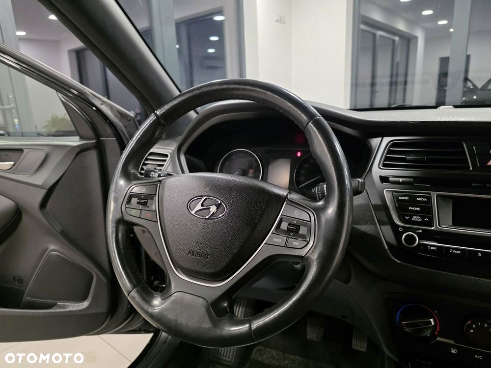Hyundai i20 1.2 Passion - 17