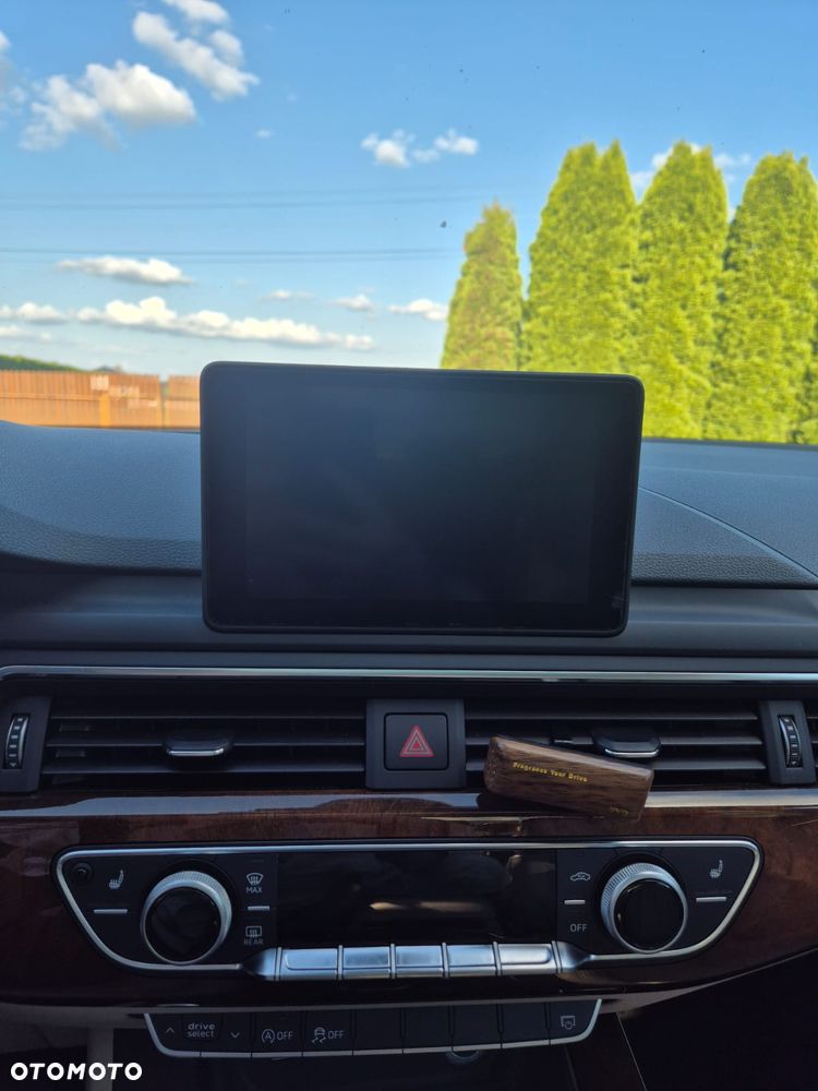Audi A4 Limousine 2.0 TFSI ultra S tronic sport - 18