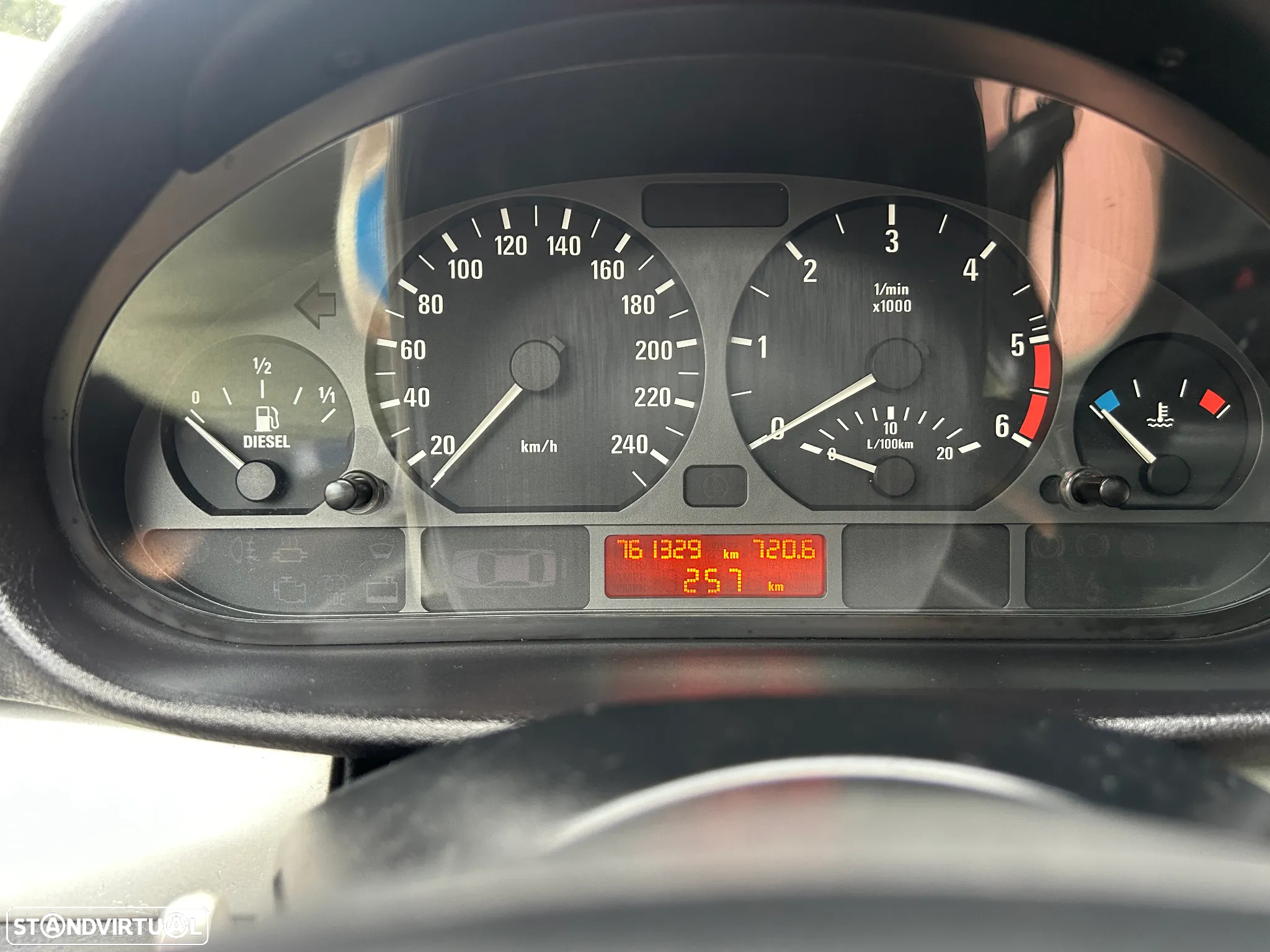 BMW 320 d Touring - 6