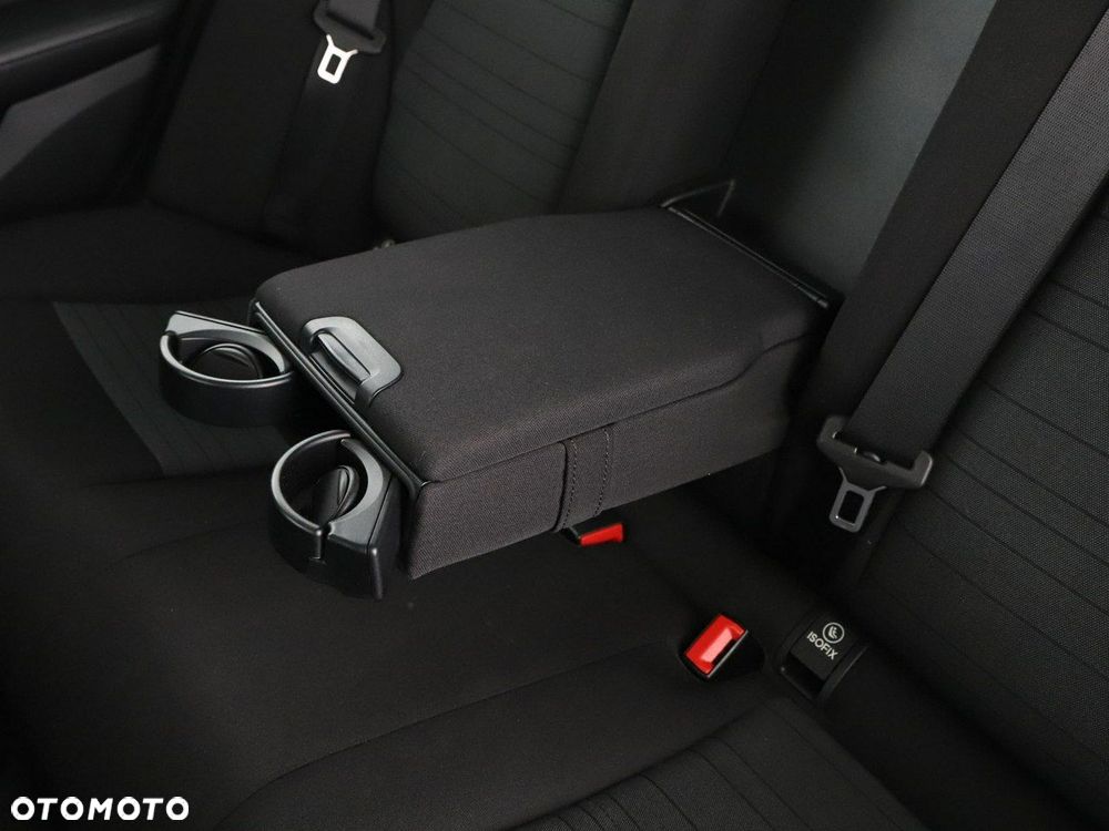 Mercedes-Benz Klasa C - 36