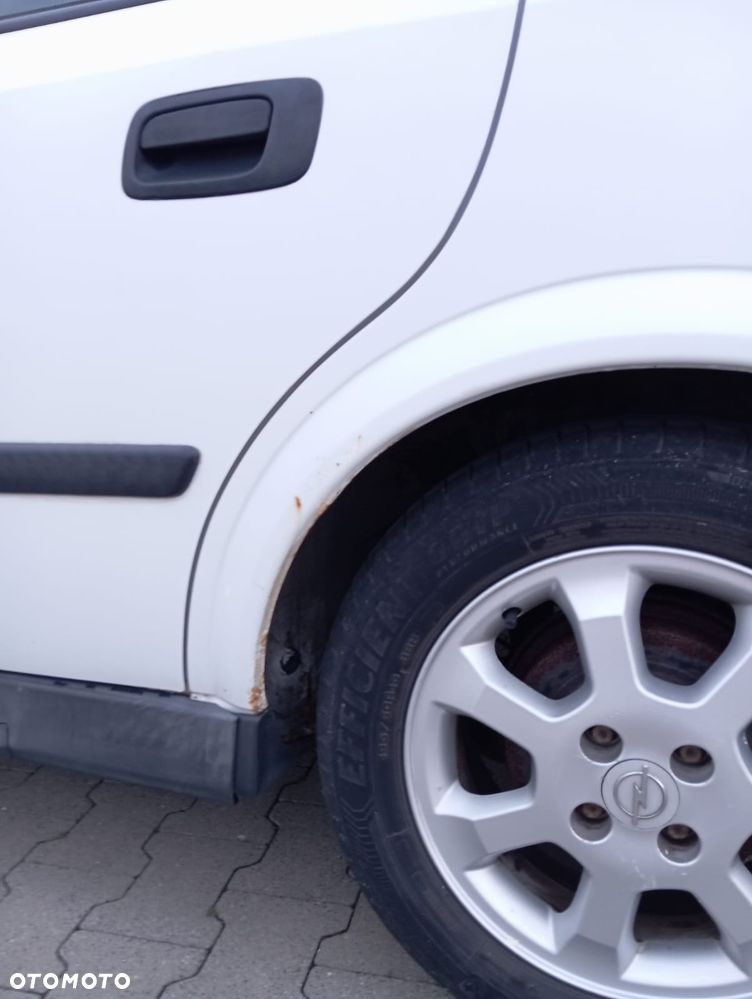 Opel Astra - 18