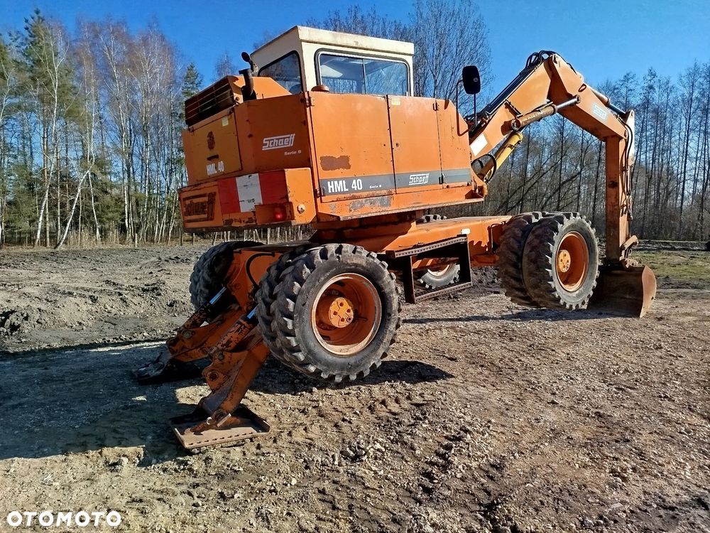 Schaeff HML40 - 16
