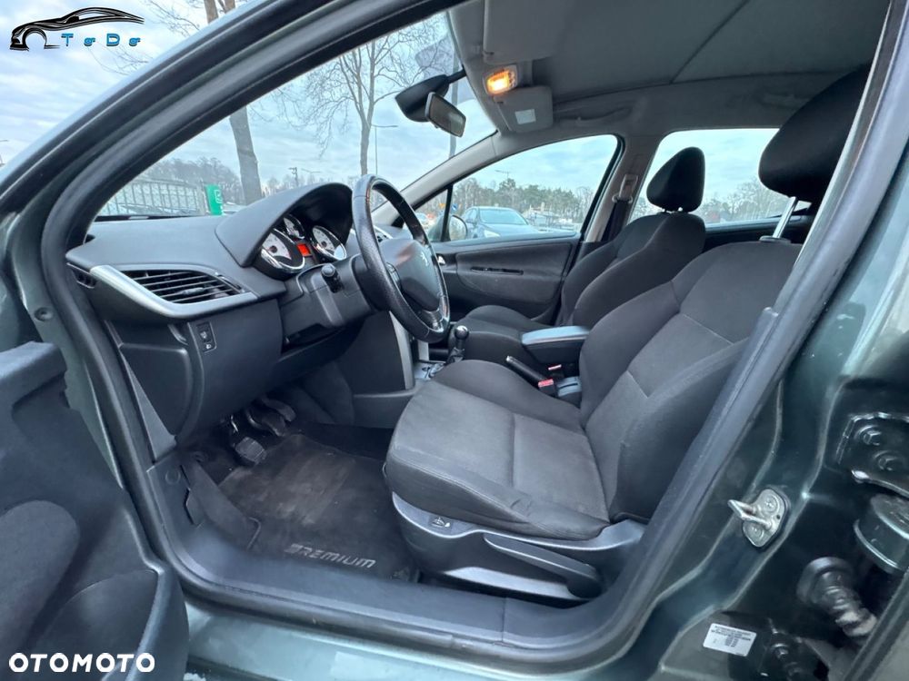 Peugeot 207 1.6 VTi Premium - 20