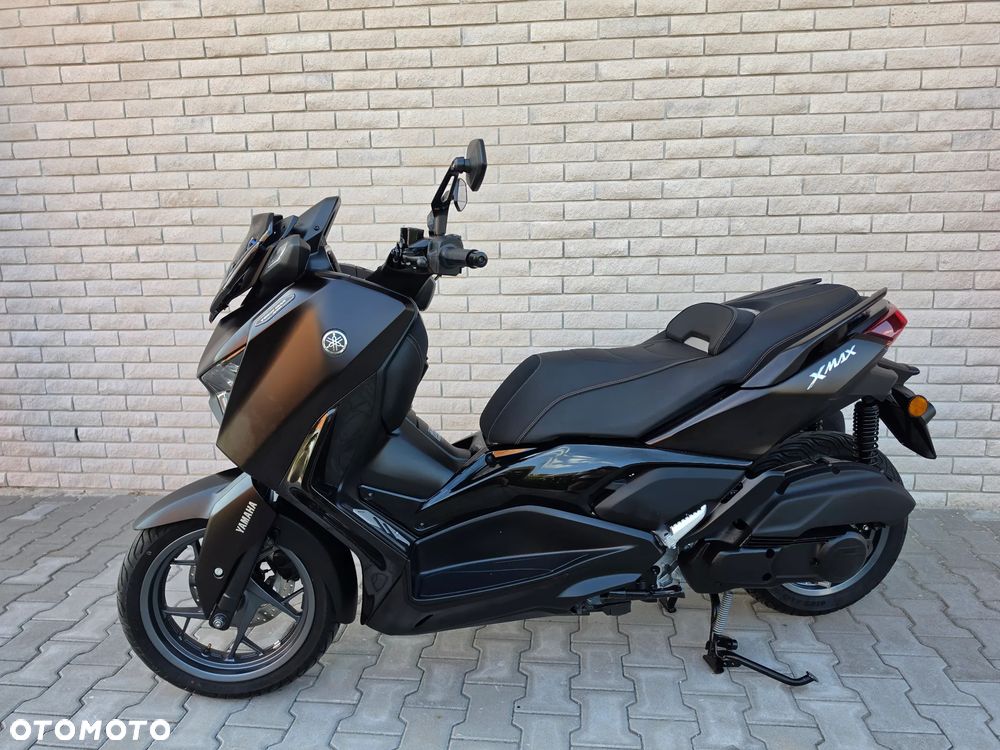 Yamaha X-max - 3