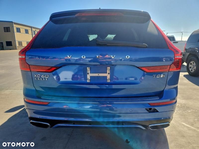 Volvo XC 60 T8 AWD Plug-In Hybrid R-Design - 6