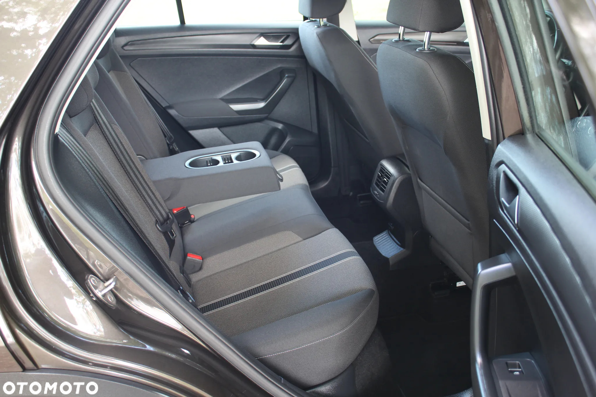 Volkswagen T-Roc 1.6 TDI SCR UNITED - 21
