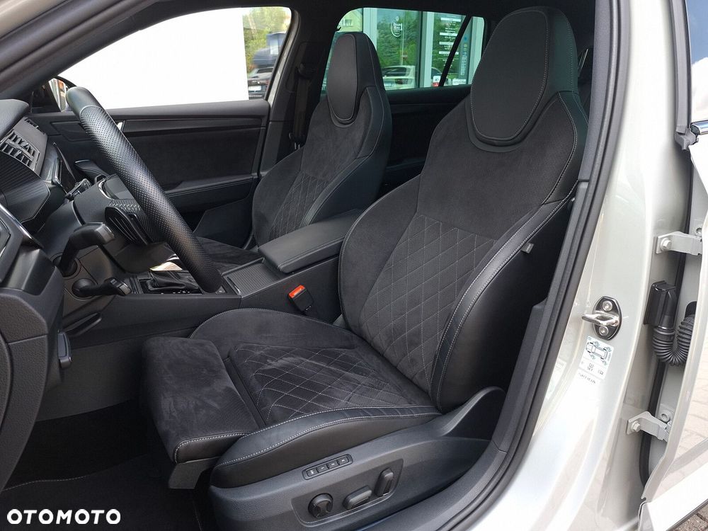 Skoda Superb 2.0 TDI SCR 4x4 Sportline DSG - 13