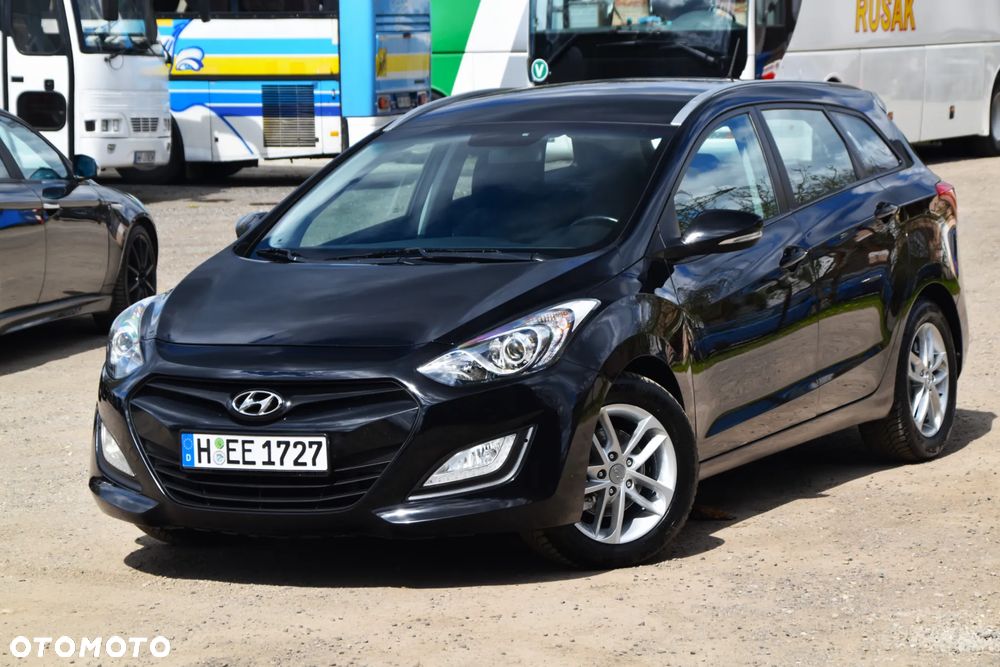 Hyundai i30 blue 1.6 CRDi Trend - 31