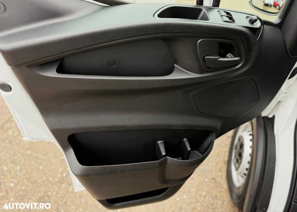 Iveco DAILY CUB CU DORMITOR - 14