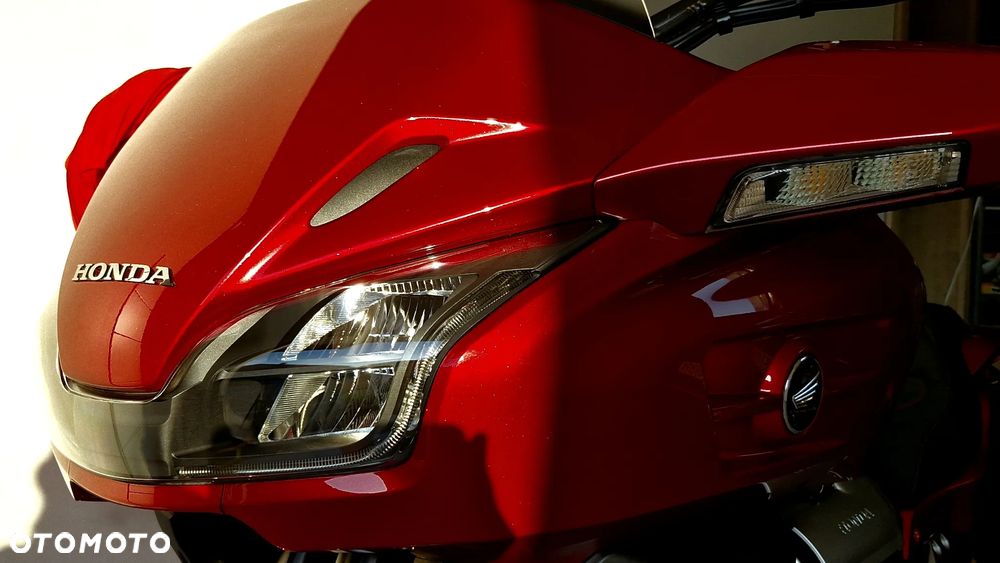 Honda CTX - 16