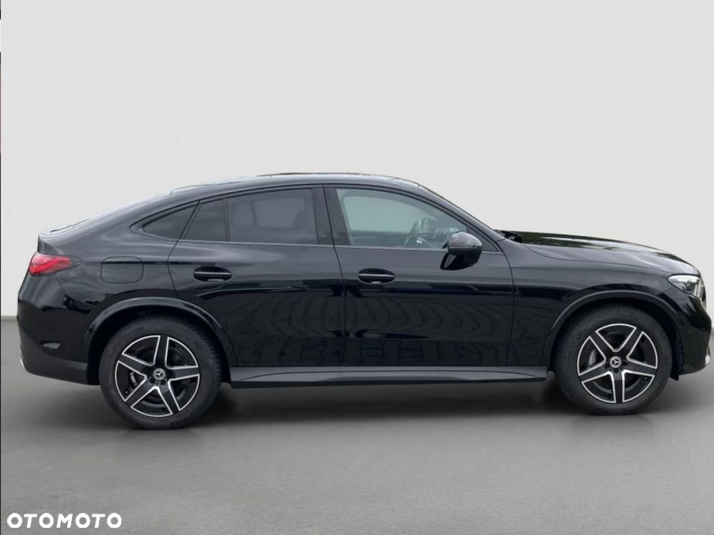 Mercedes-Benz GLC - 7